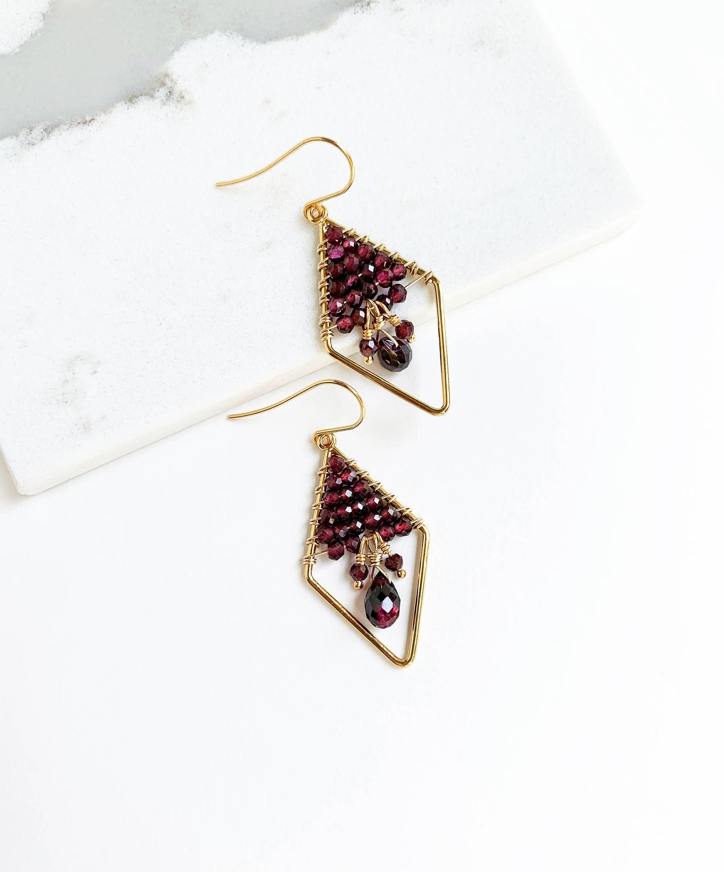 Garnet Rhombus Earrings
