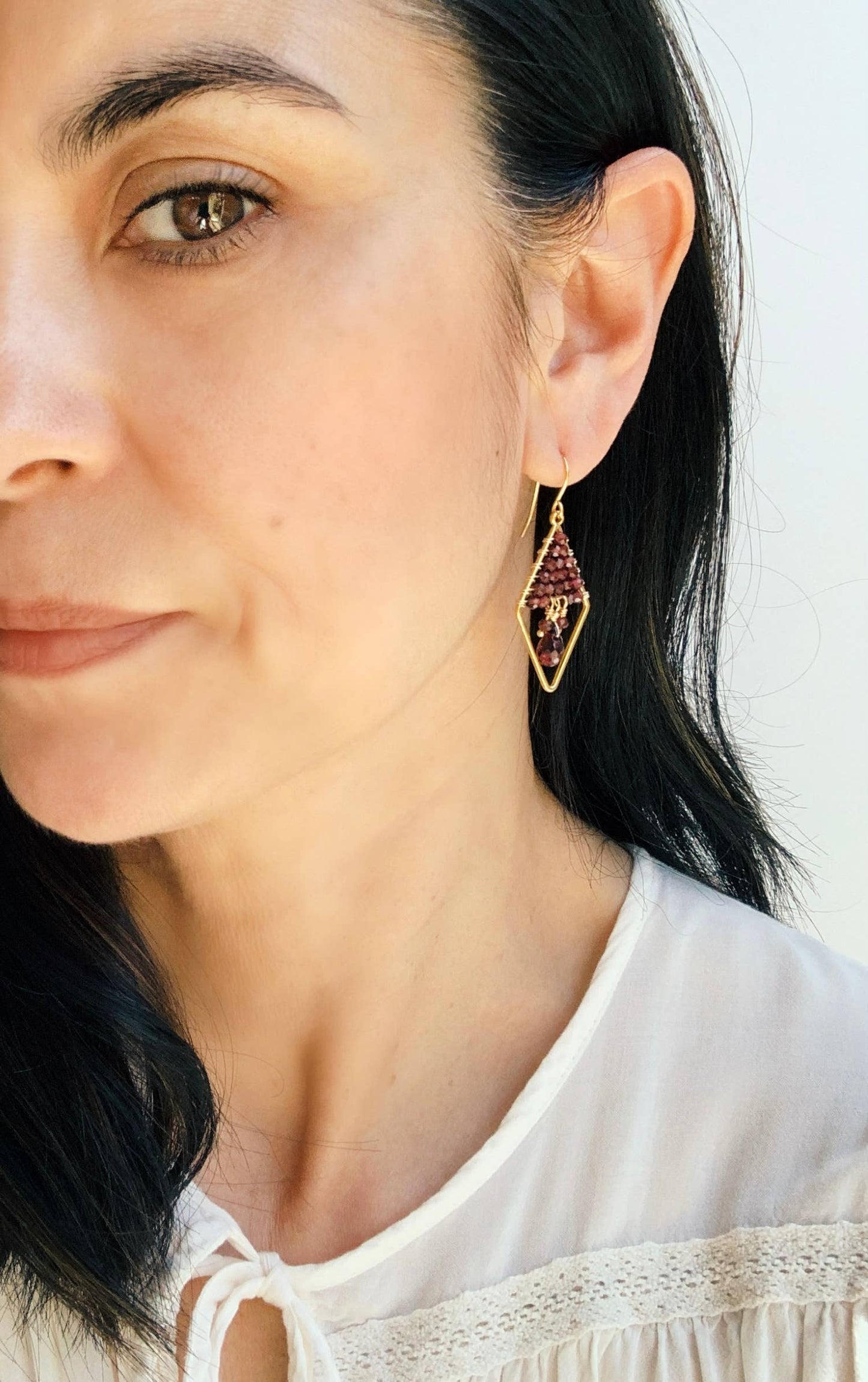 Garnet Rhombus Earrings