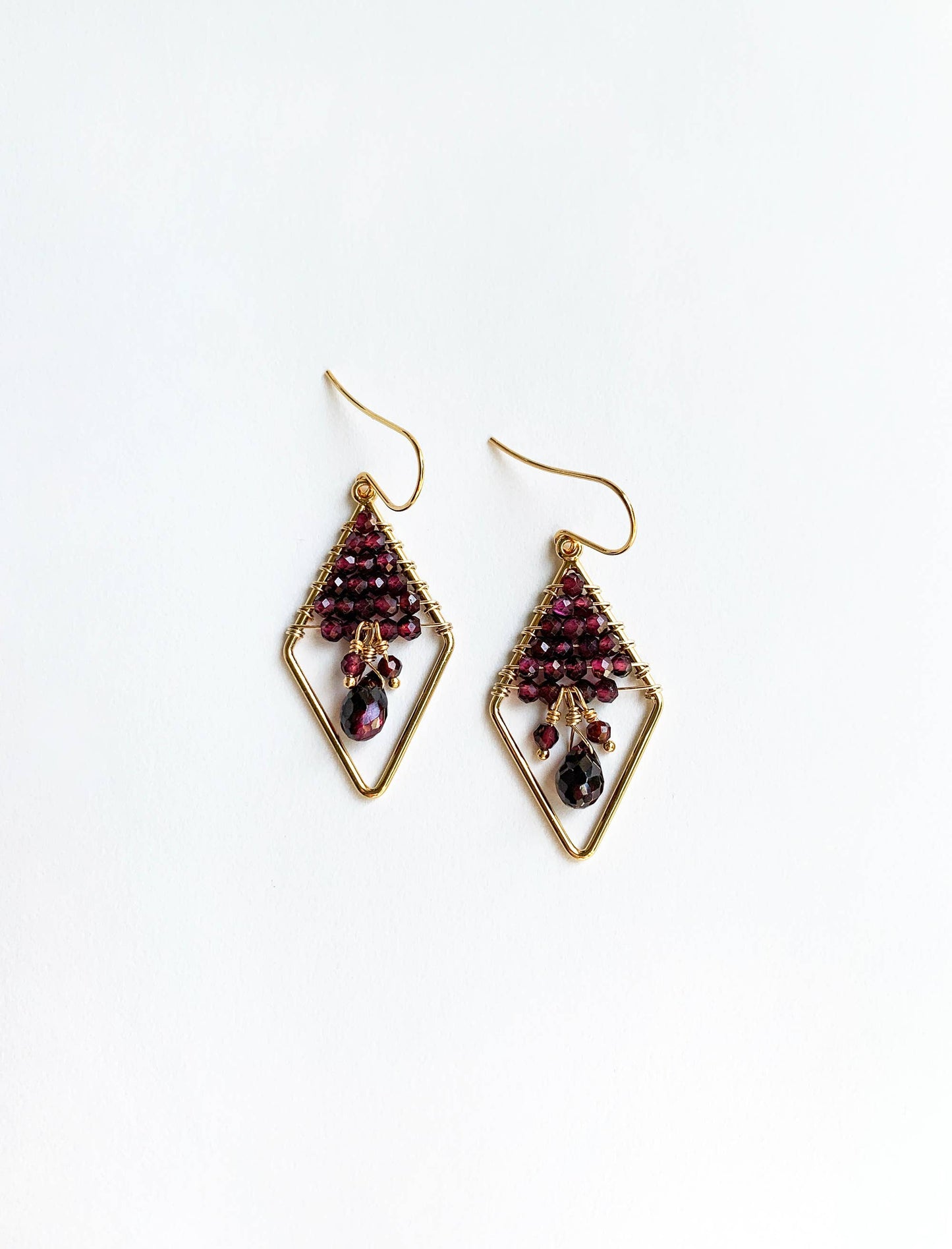 Garnet Rhombus Earrings